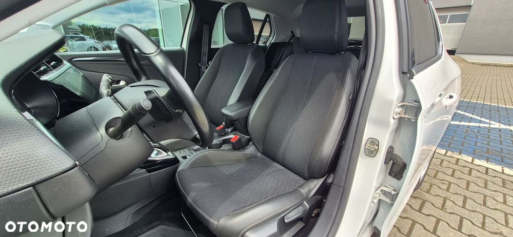 Opel Corsa 1.2 Elegance S&S - 10