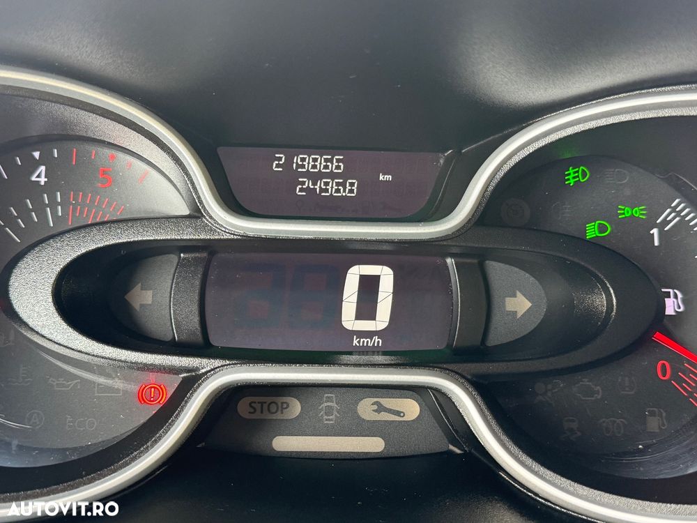Renault Trafic - 12