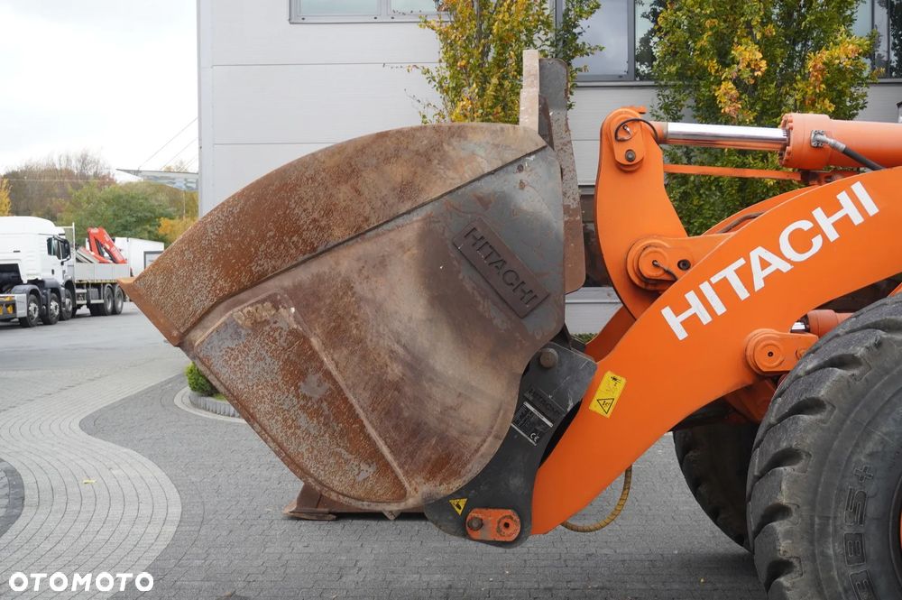 Hitachi ZW220 / 2 łyżki / Ładowarka przegubowa - 15