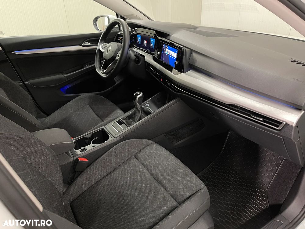 Volkswagen Golf 1.5 TSI ACT Life - 12