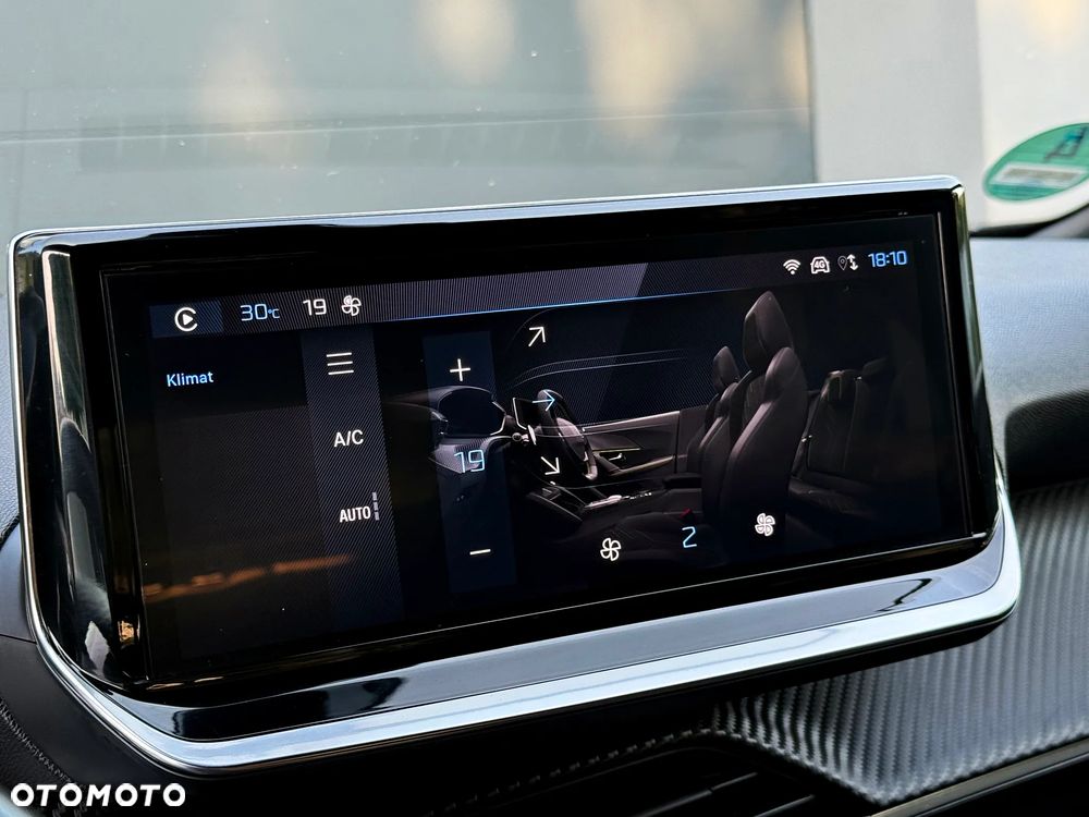 Peugeot 2008 BlueHDi 130 GT S&S EAT8 - 29