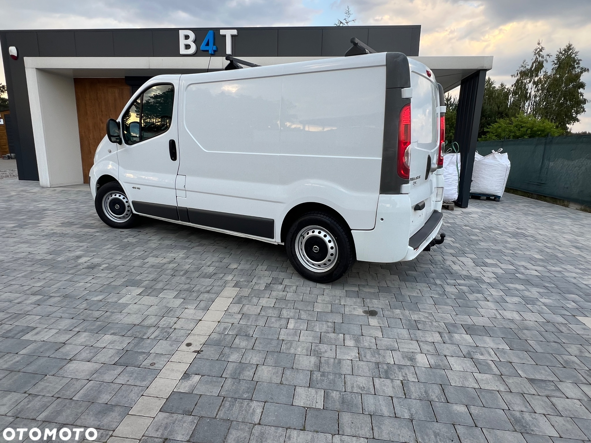 Nissan Primaster - 11