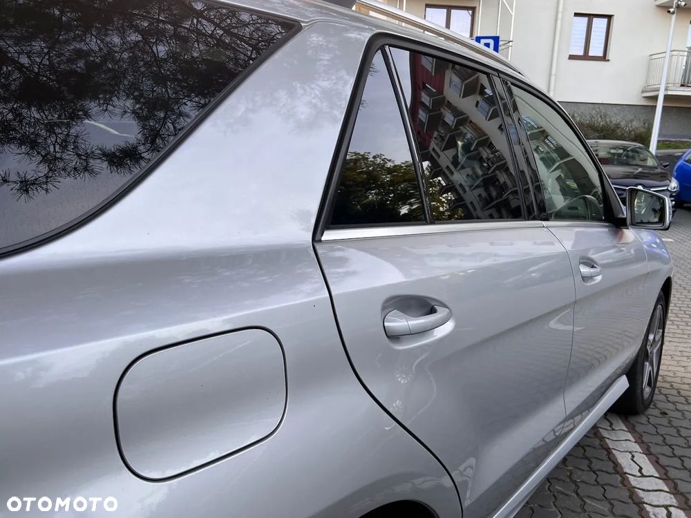 Mercedes-Benz GLE 250 d 4-Matic - 6