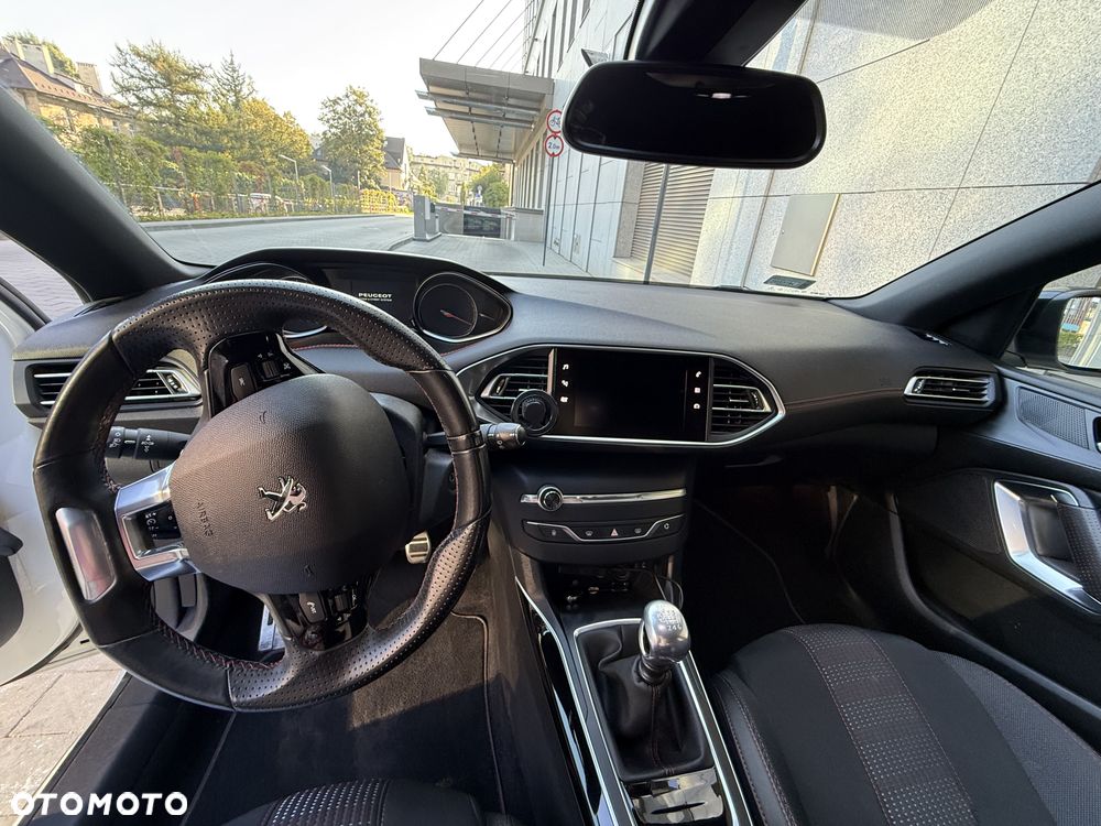 Peugeot 308 BlueHDi 130 Stop & Start GT Pack - 4