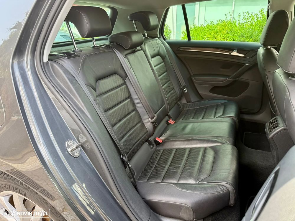 VW Golf 1.6 TDI Highline - 13