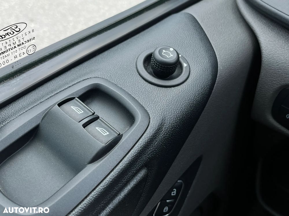 Ford Transit - 22