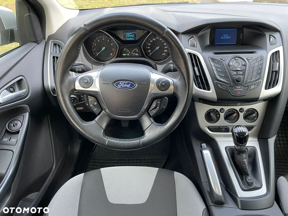 Ford Focus 1.6 Trend - 9