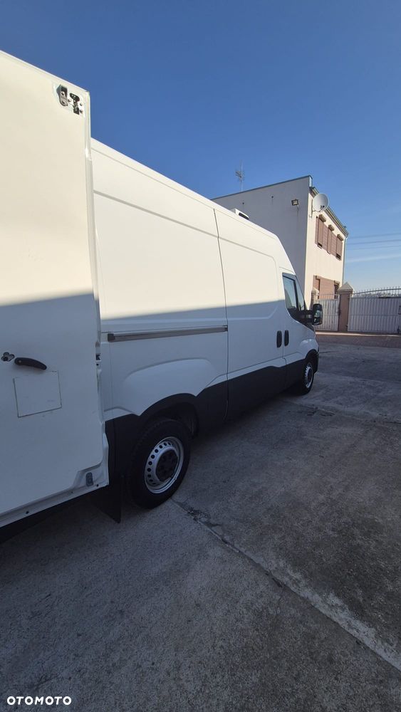 Iveco DAILY 35S15 - 7