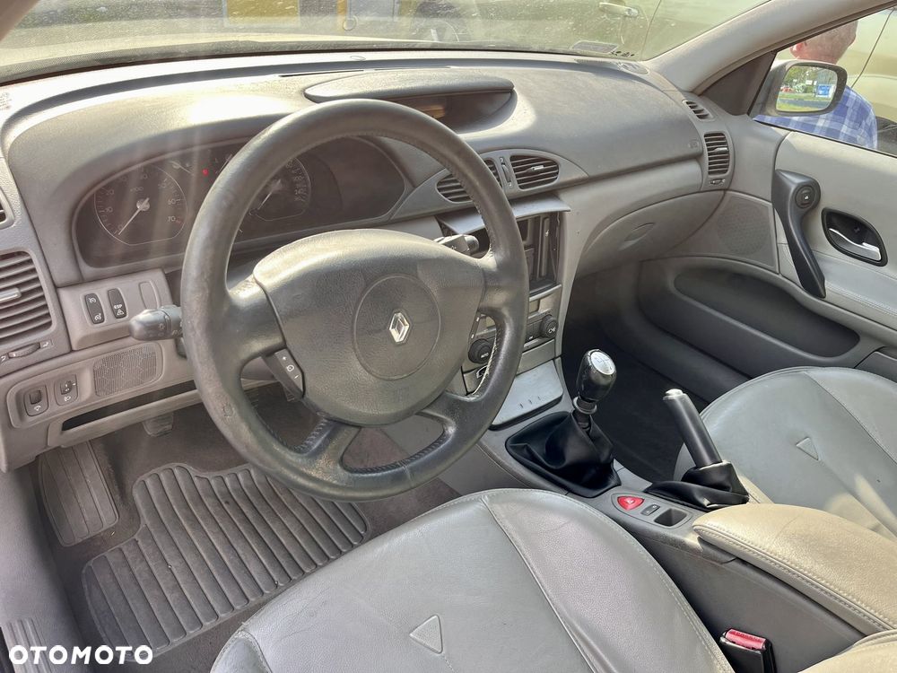 Renault Laguna - 17