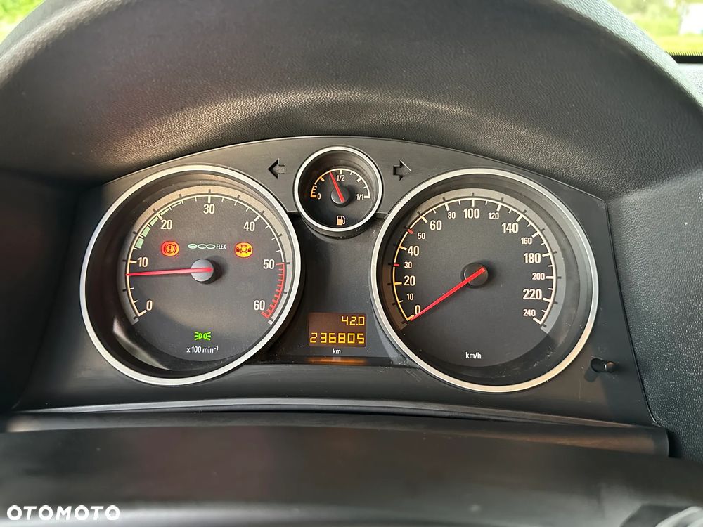 Opel Astra 1.3 CDTI DPF - 15
