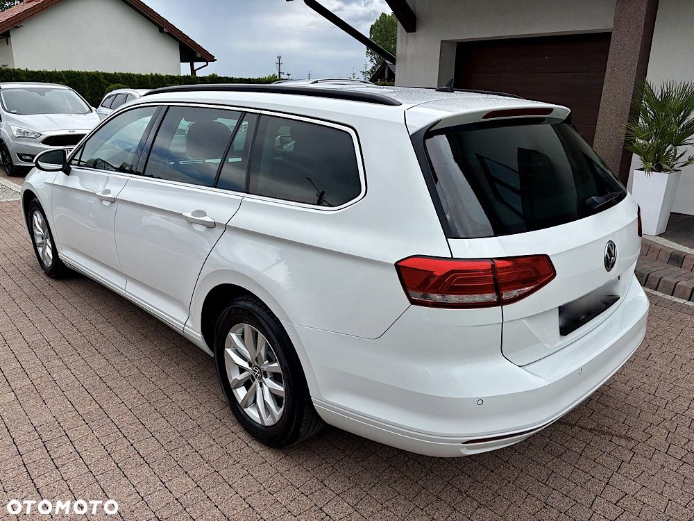 Volkswagen Passat 2.0 TDI BMT Highline - 23