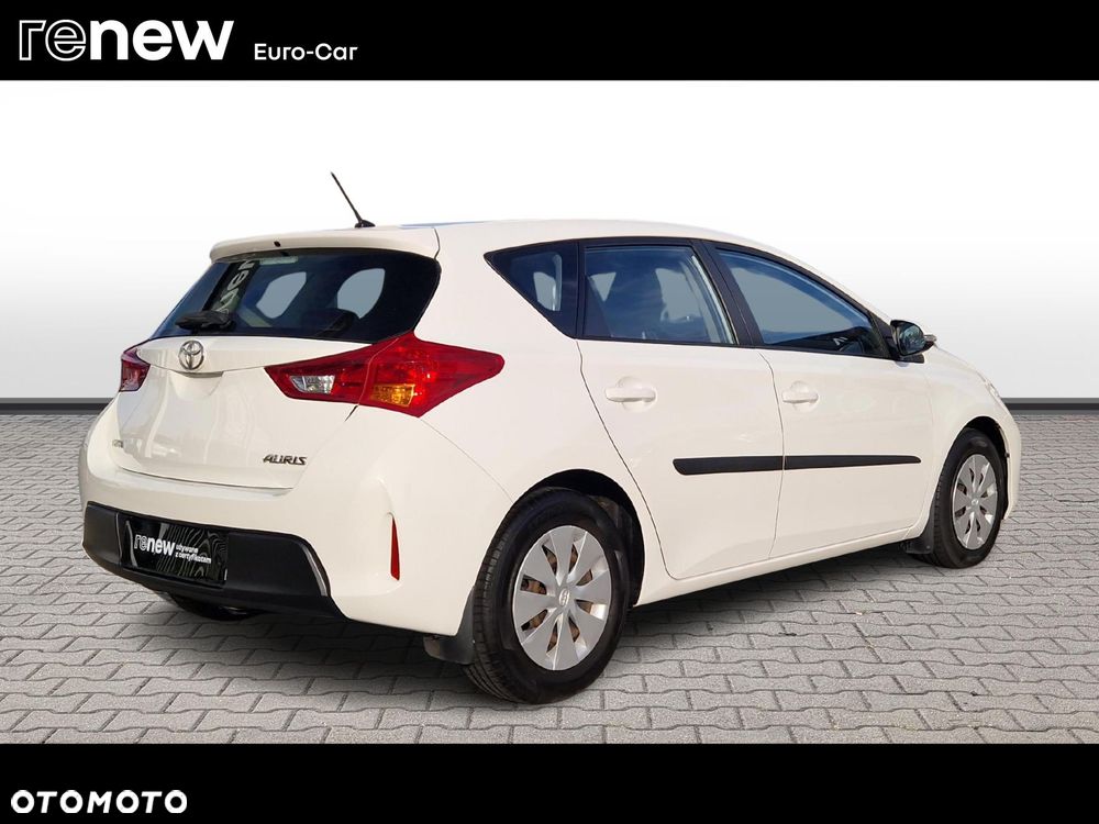 Toyota Auris 1.4 D-4D Terra - 5