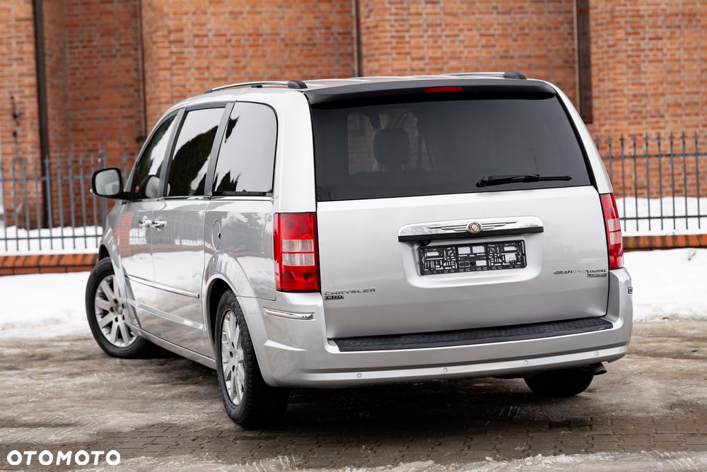 Chrysler Grand Voyager 2.8 CRD Limited - 12