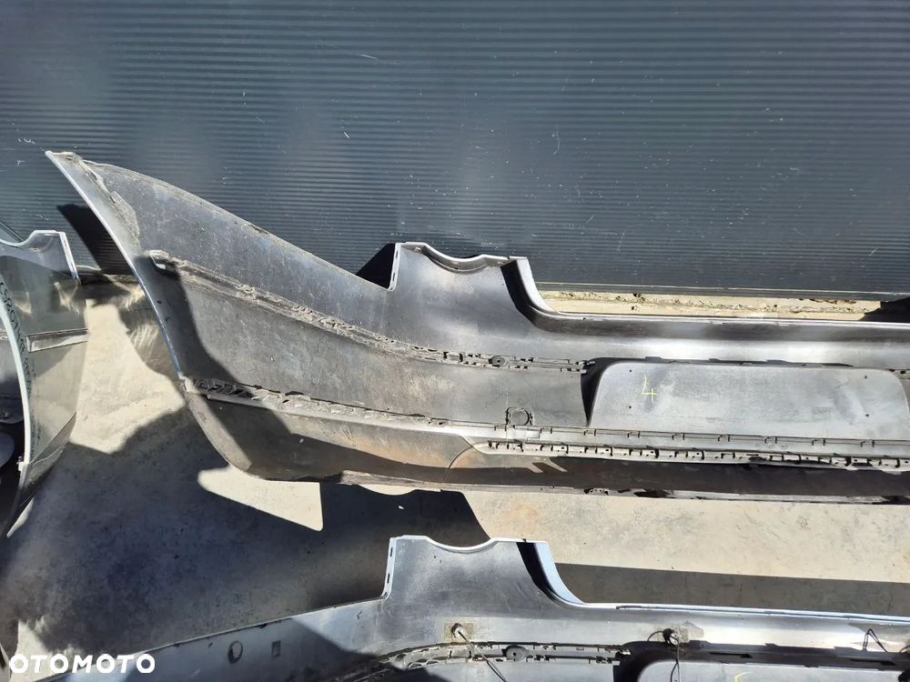 ORYGINALNY ZDERZAK  TYLNY  PASSAT B6 - 11