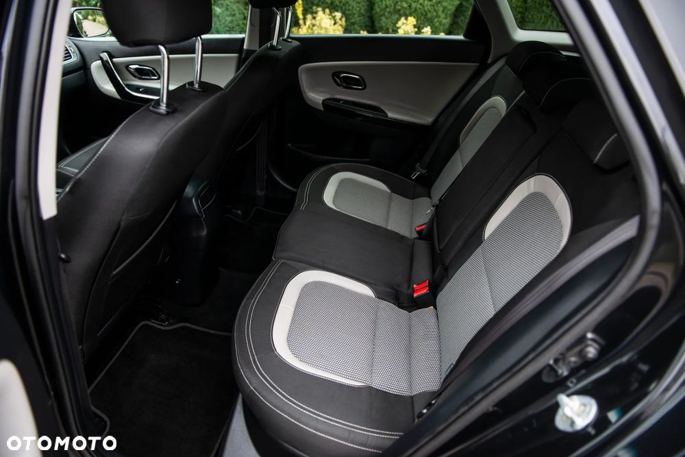 Kia Ceed 1.6 CRDi SCR L Business Line DCT - 30