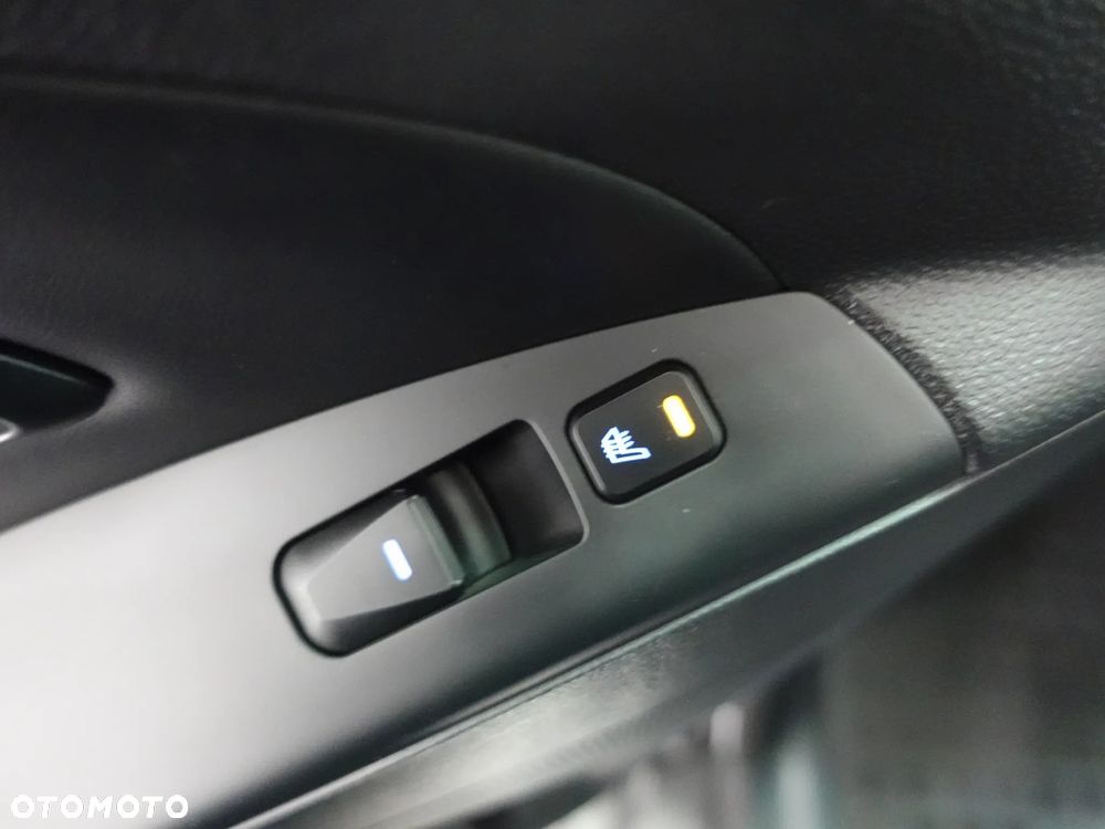 Hyundai ix35 2.0 CRDi 4WD Automatik Premium - 26