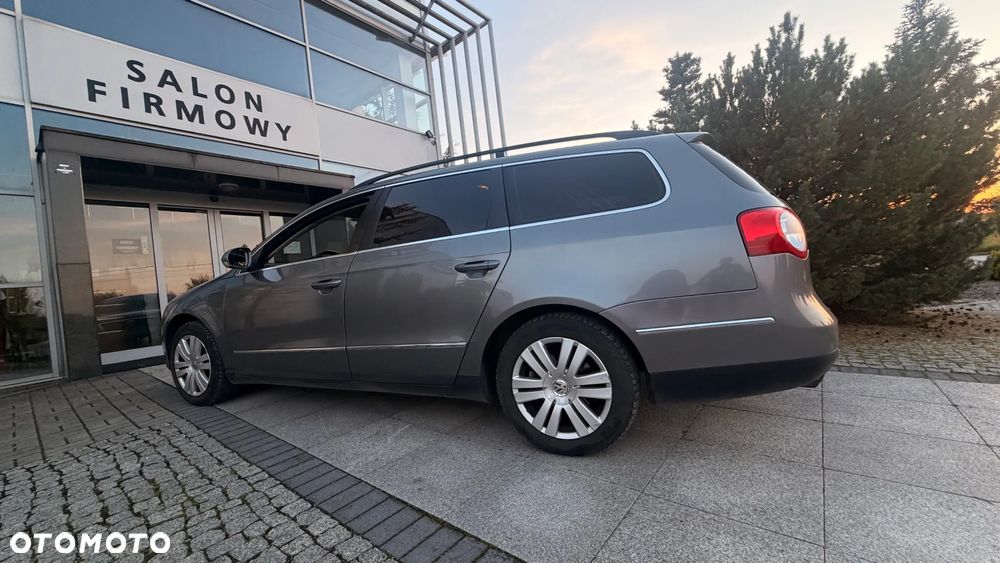 Volkswagen Passat - 18