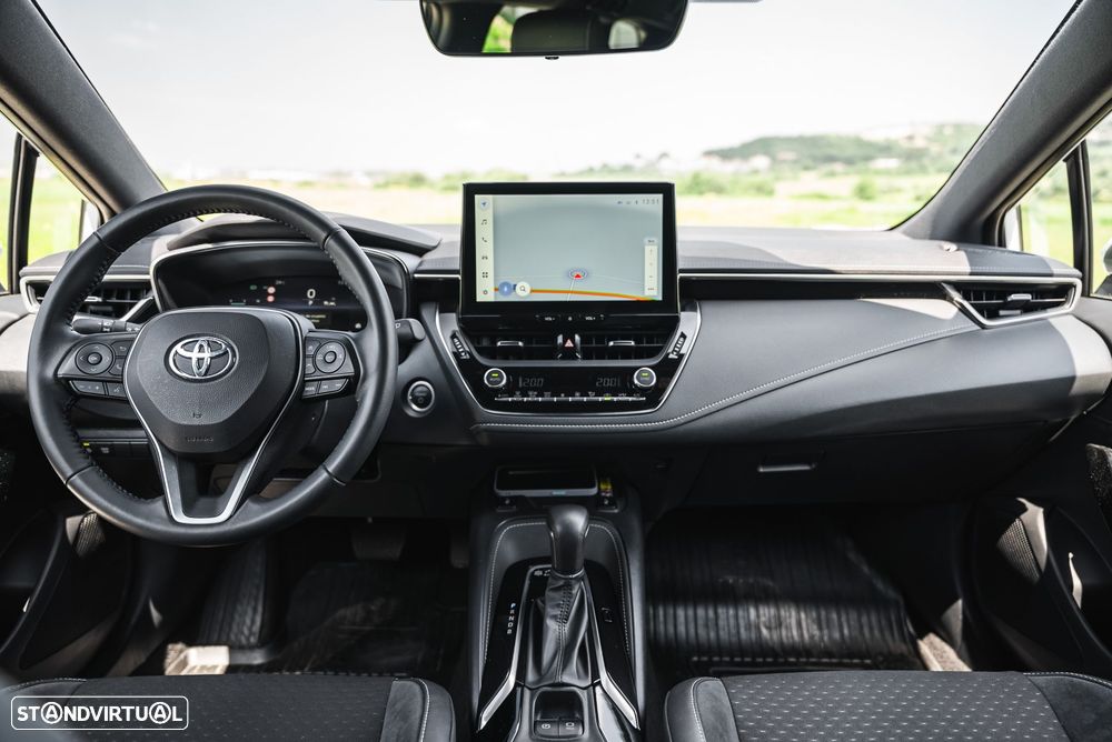 Toyota Corolla Touring Sports - 8