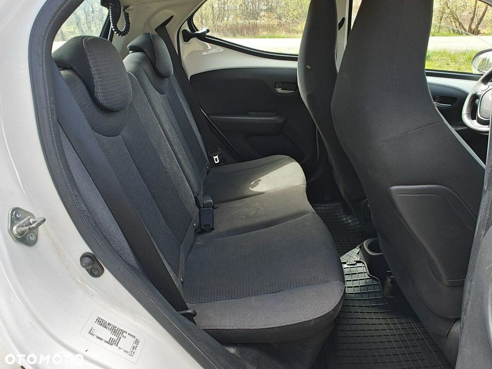 Toyota Aygo - 12