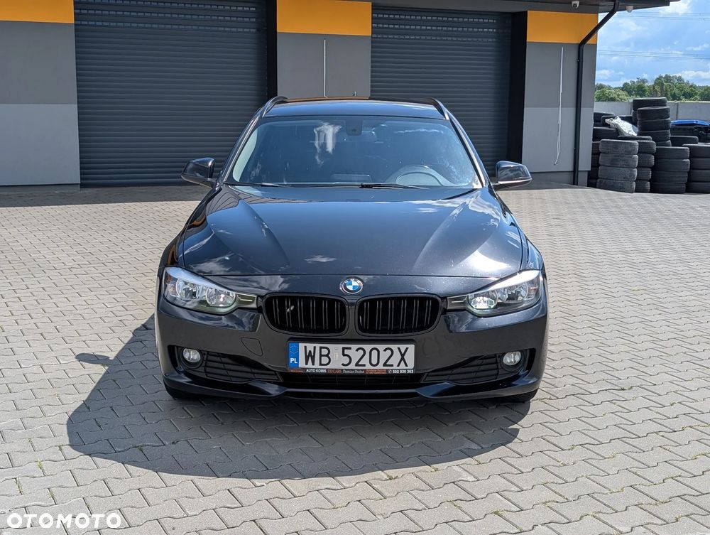 BMW Seria 3 318d Edition Luxury Line Purity - 7