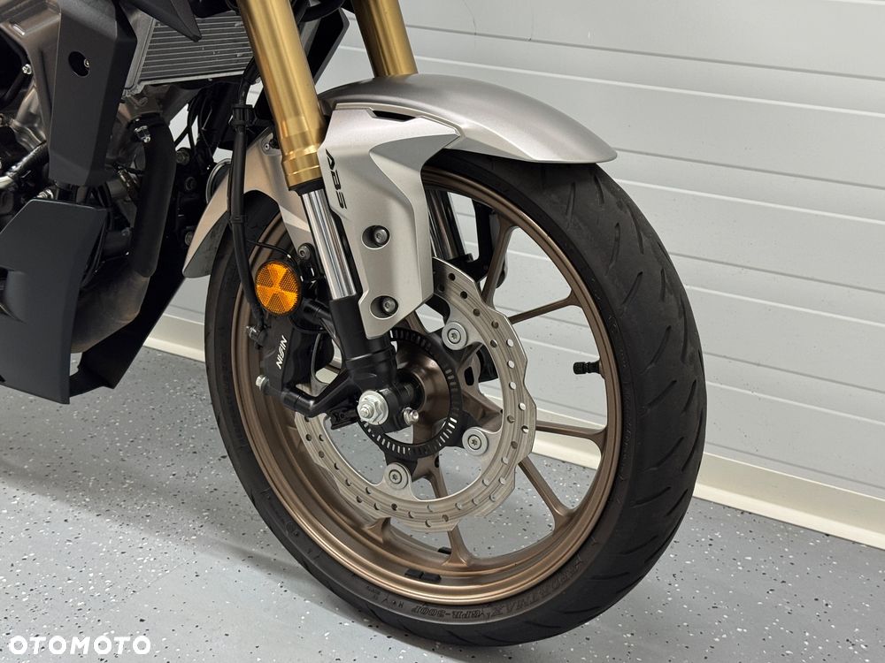 Honda CB - 9