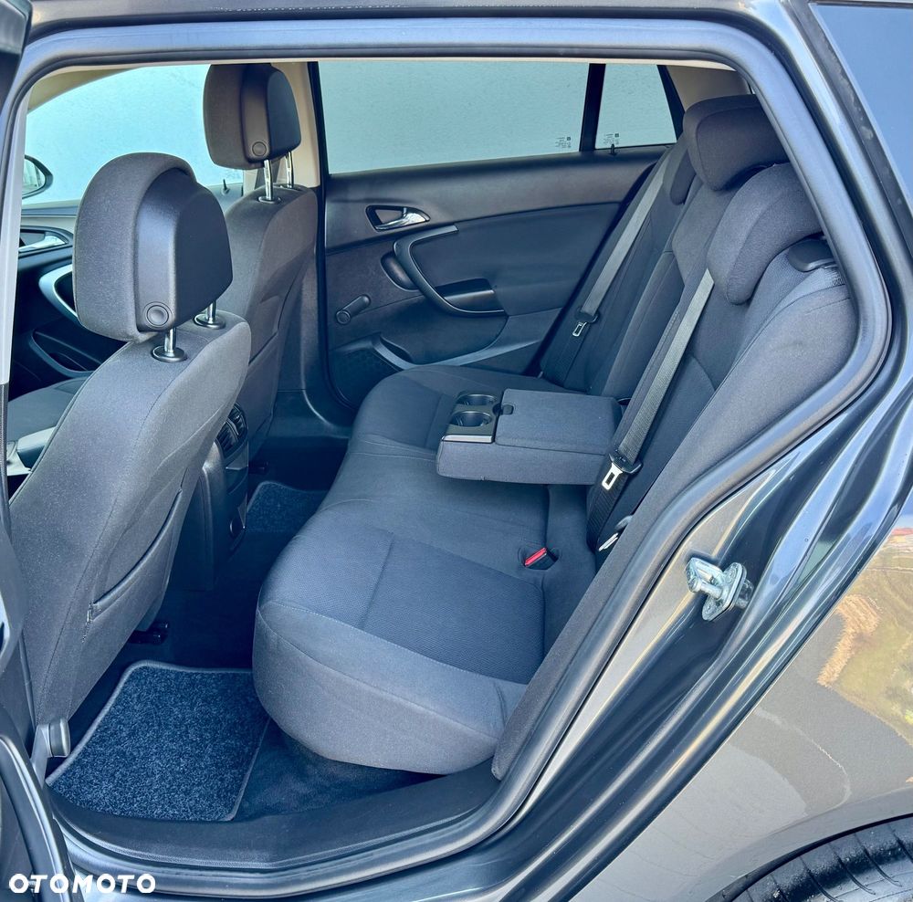 Opel Insignia 1.8 Sport - 8