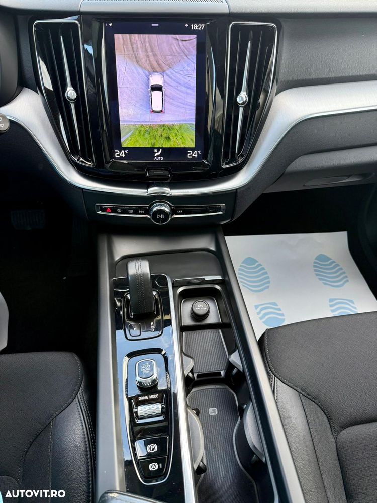 Volvo XC 60 T6 AWD Recharge Geartronic Inscription Expression - 11
