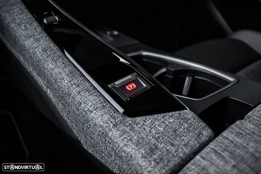 Peugeot 5008 Hybrid 136 e-DSC6 GT - 21