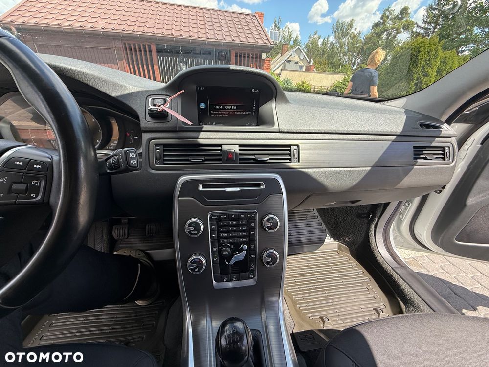Volvo XC 70 D4 AWD Momentum - 29