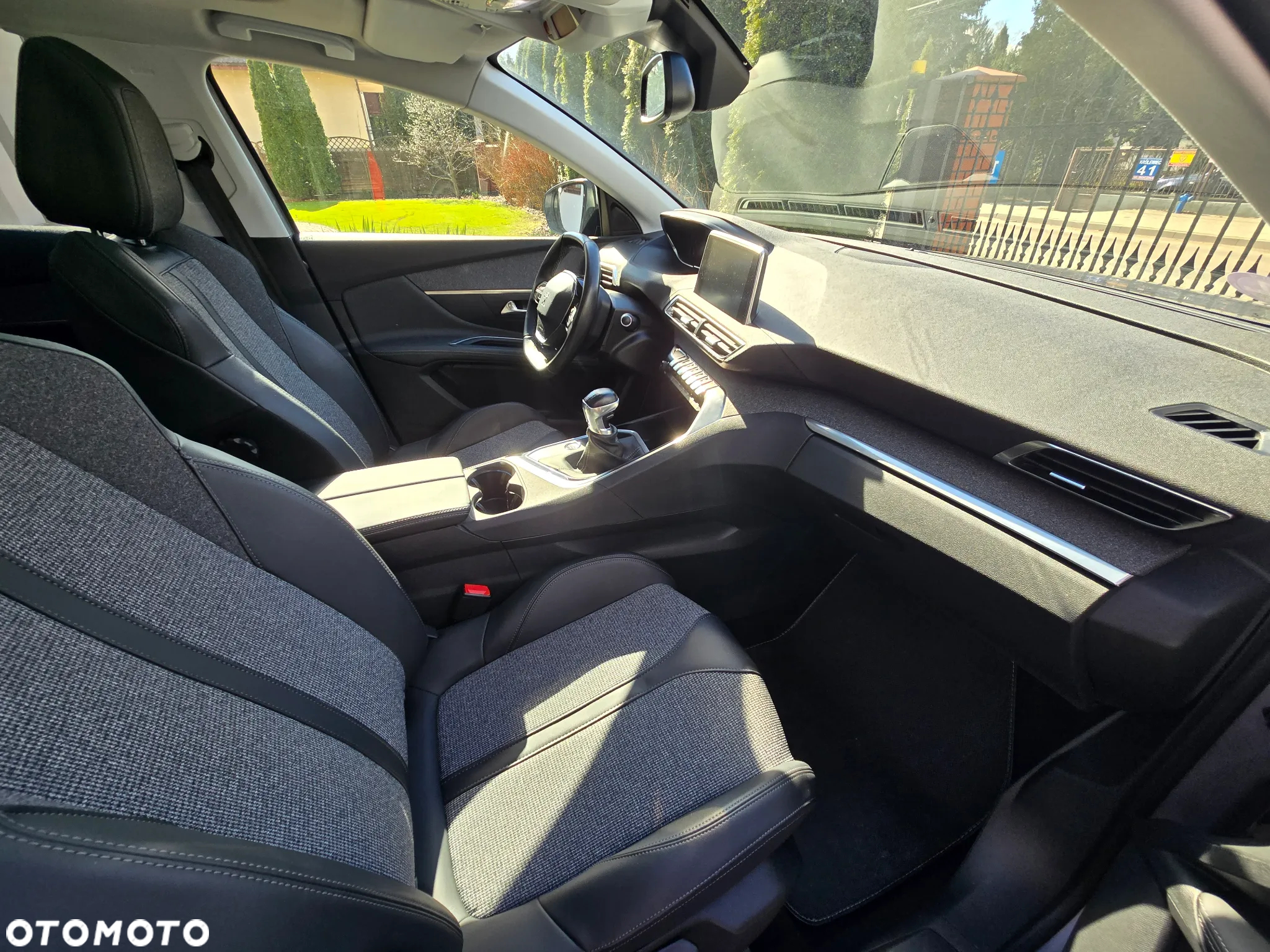 Peugeot 3008 1.2 PureTech Allure Pack S&S - 5