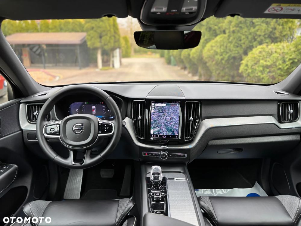 Volvo XC 60 B4 D AWD Geartronic RDesign - 25