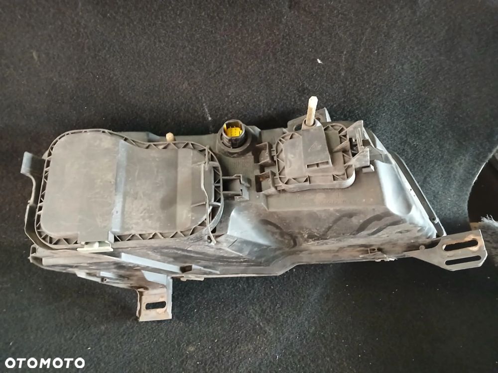 Fiat Stilo Lampa przednia lewa, prawa - 7