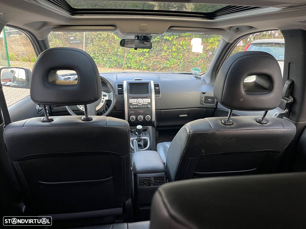 Nissan X-Trail 2.0 DCi 4x4 DPF Platinum - 28