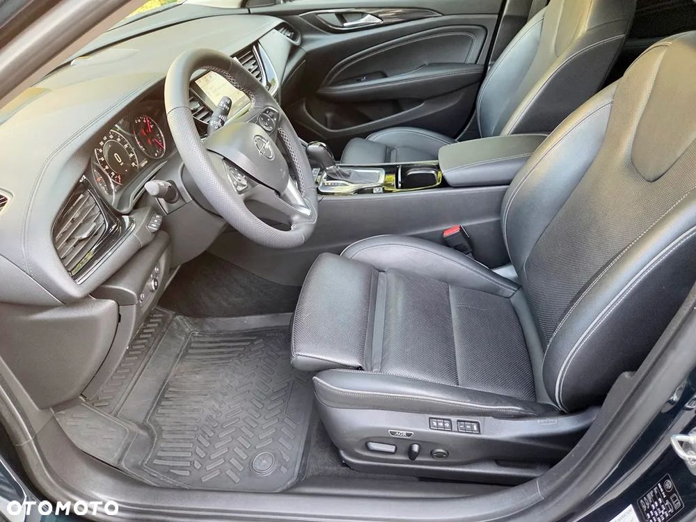 Opel Insignia - 21