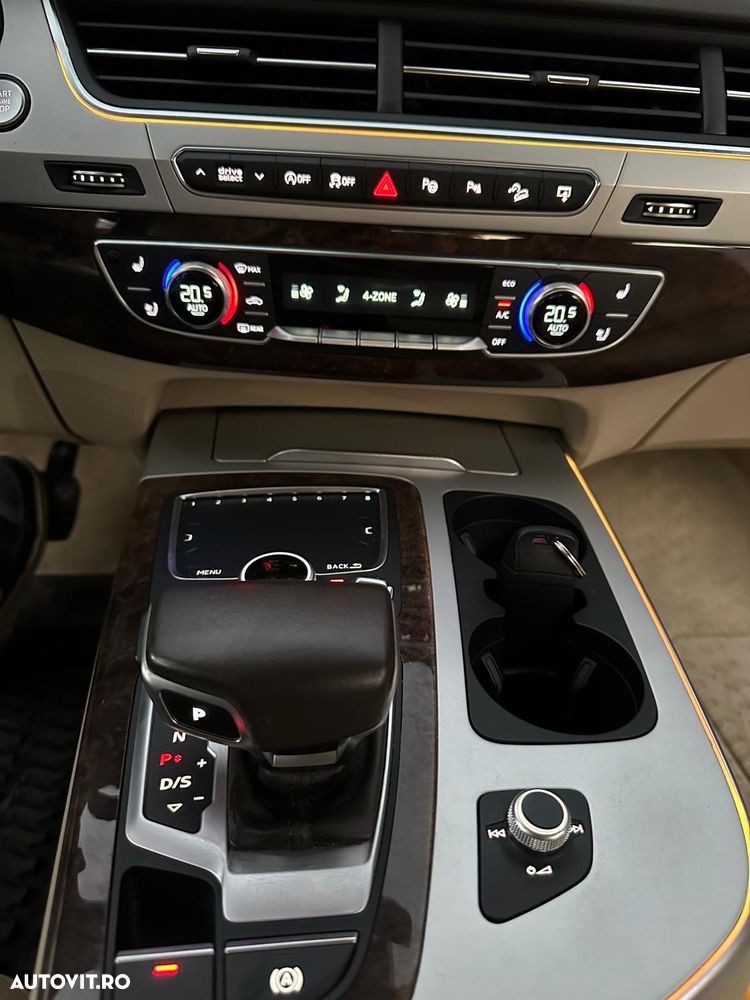 Audi Q7 3.0 TDI Quattro Tiptronic - 12