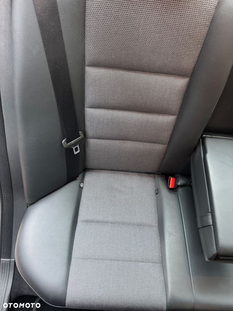 Mercedes-Benz Klasa C - 16