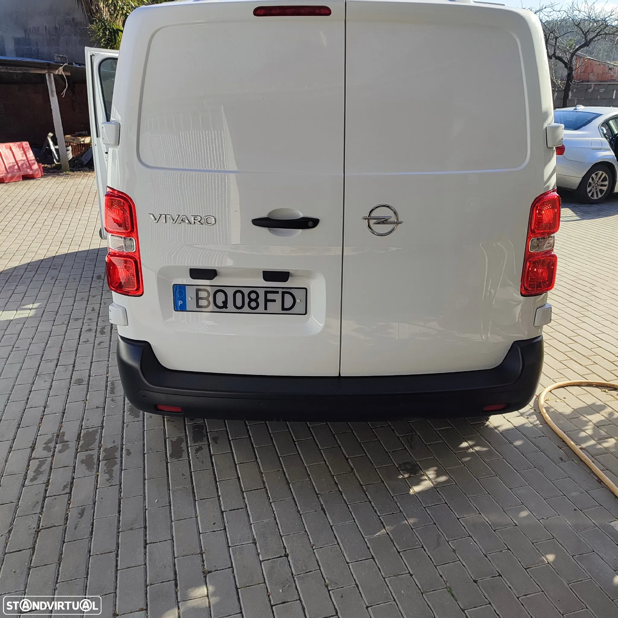 Opel Vivaro - 9