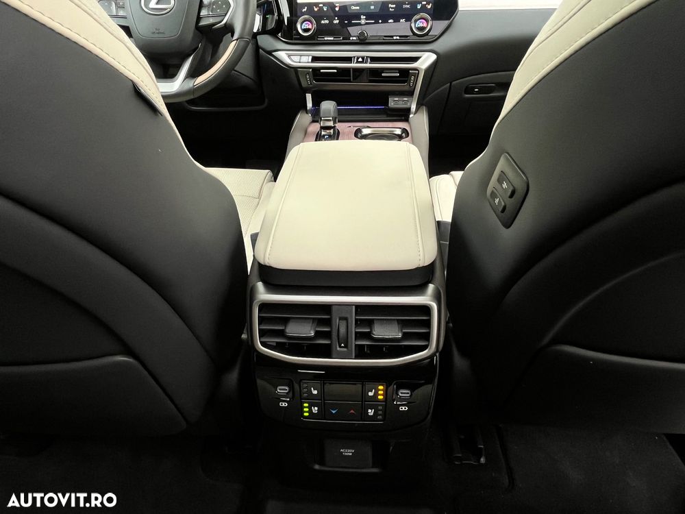 Lexus Seria RX 450h+ E-Four PHEV Luxury - 36