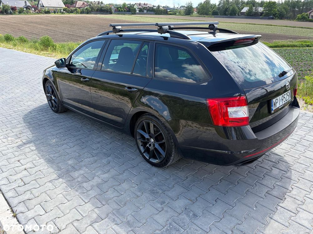Skoda Octavia 2.0 TDI DSG RS - 26