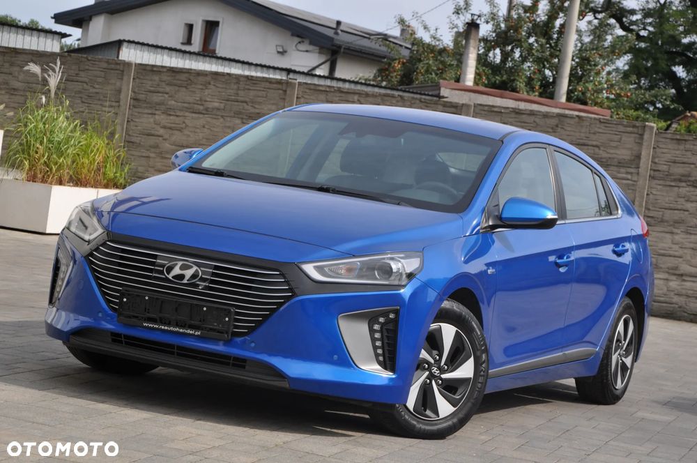 Hyundai IONIQ hybrid Business - 4