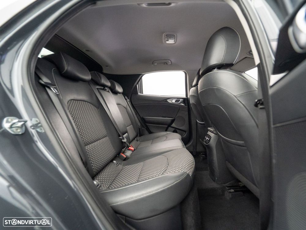 Kia XCeed 1.6 GDi PHEV Tech - 48