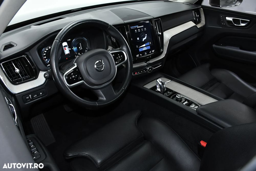 Volvo XC 60 Recharge T8 Twin Engine eAWD Inscription - 14