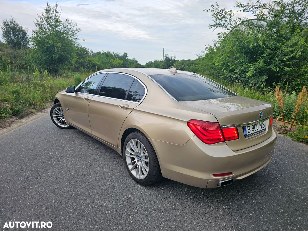 BMW Seria 7 750Ld xDrive - 12