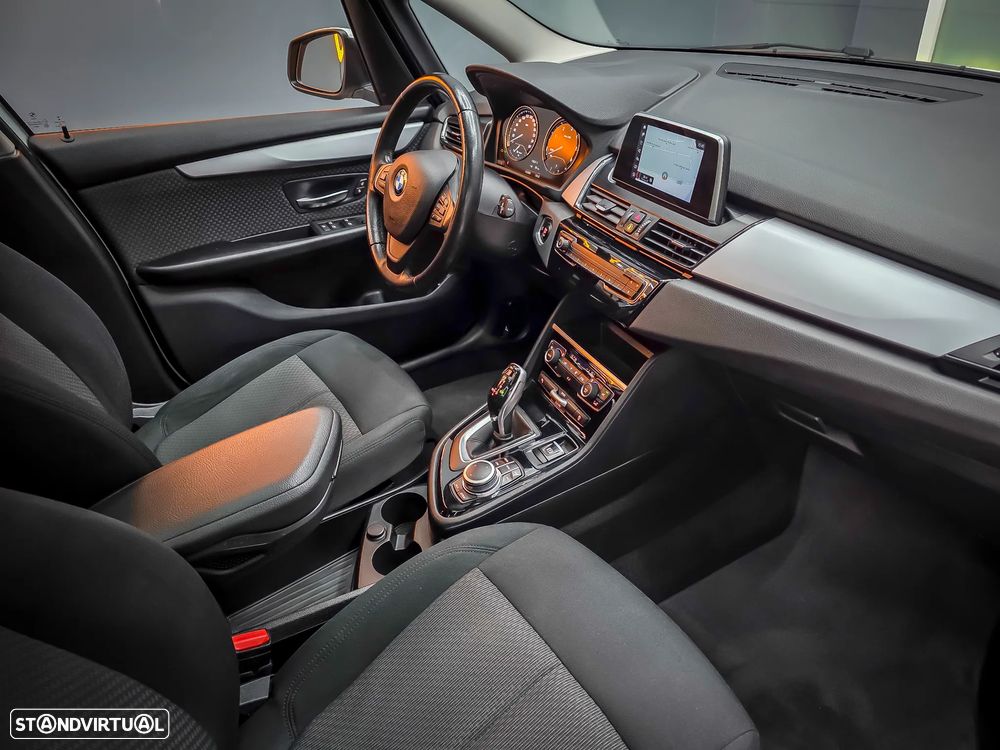 BMW 216 Gran Tourer d Aut. Advantage - 21