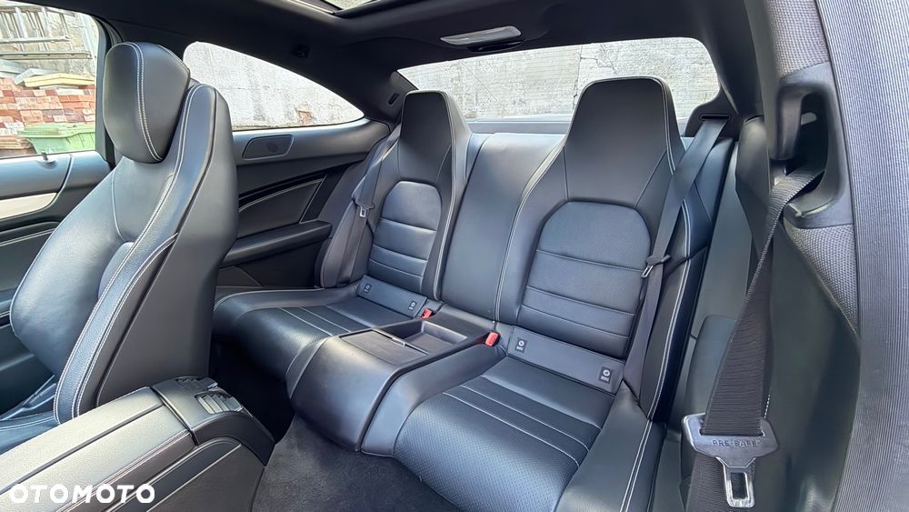 Mercedes-Benz Klasa C 250 CGI BlueEff Sport - 17