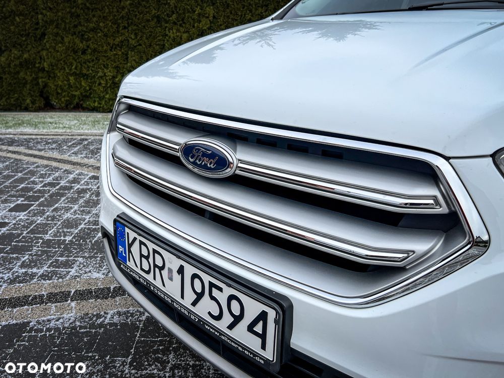 Ford Kuga 2.0 TDCi 4x4 Titanium - 3