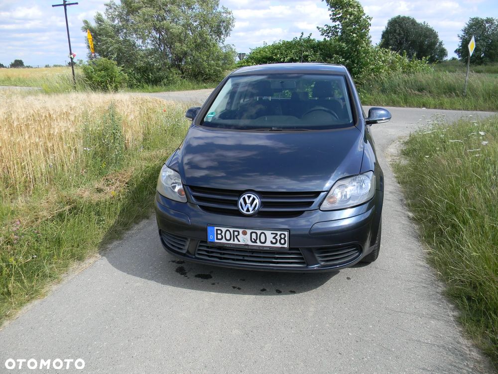 Volkswagen Golf Plus 2.0 FSI Comfortline - 10
