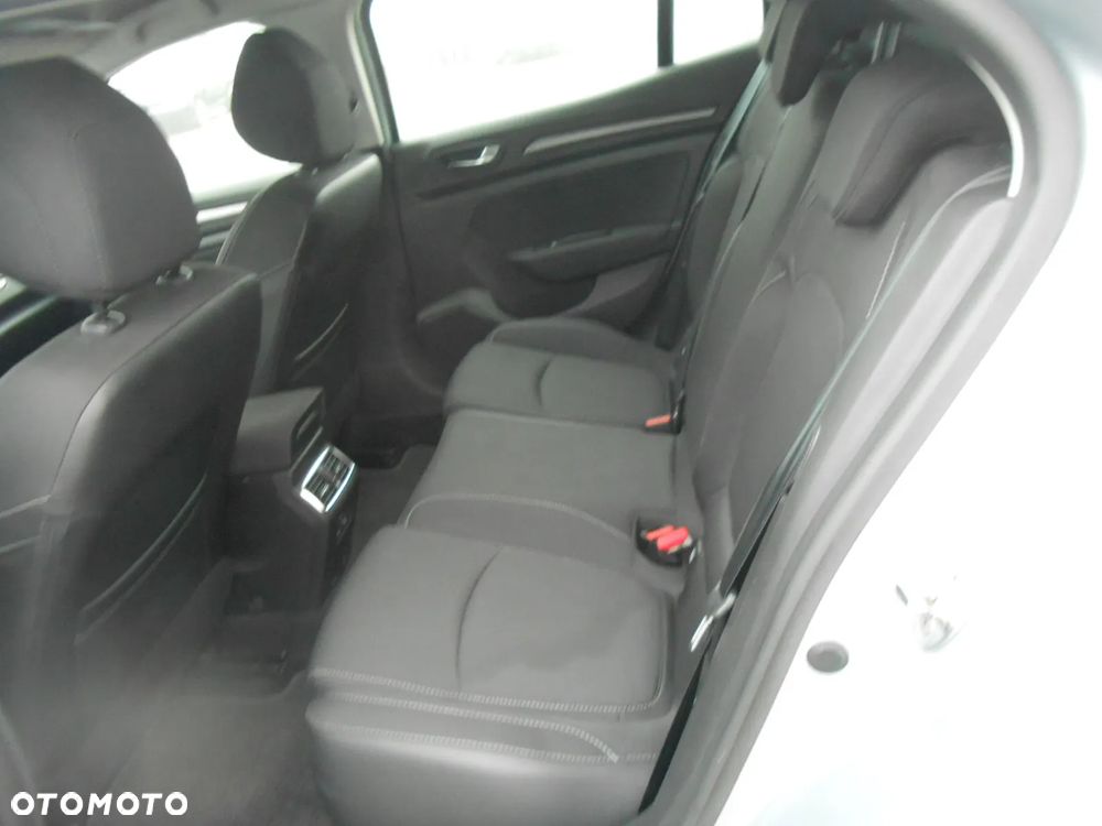 Renault Megane ENERGY dCi 110 PLAY - 9