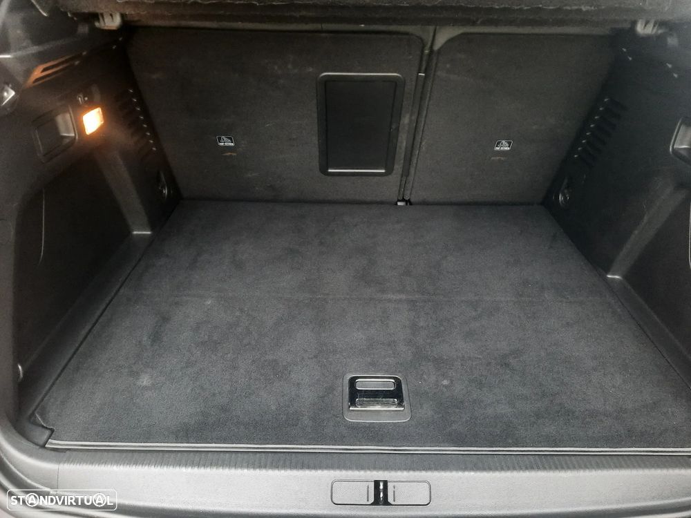 Peugeot 3008 1.6 Hybrid Allure Pack e-EAT8 - 60