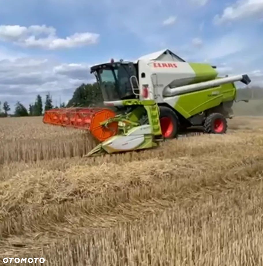 Claas Tucano 450